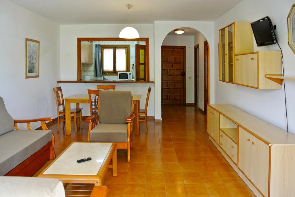 Apartamentos Venecia Roquetas de Mar Habitación foto